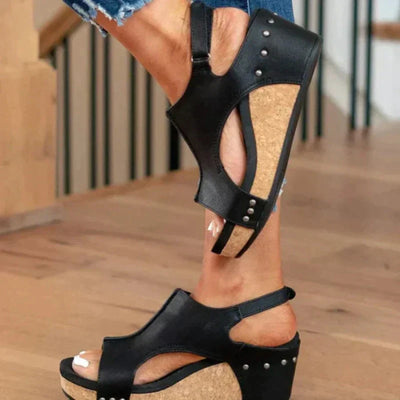 Delphine | Everyday Lift Sandal