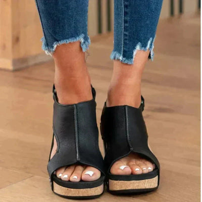 Delphine | Everyday Lift Sandal